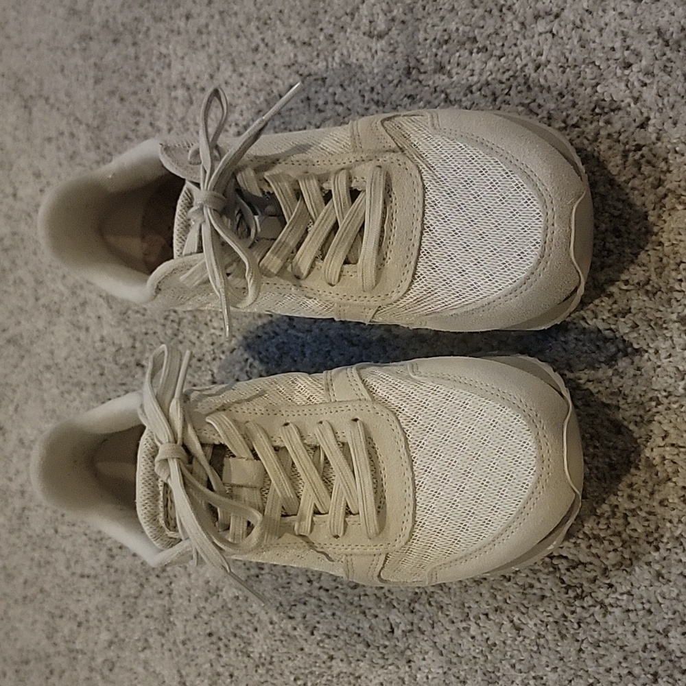 Woden Tennis Shoes